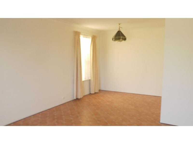 85 Wimbledon Drive, Kingsley WA 6026