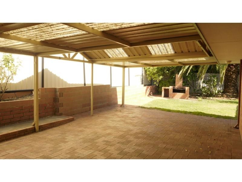 85 Wimbledon Drive, Kingsley WA 6026