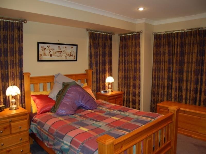 1 Tama Way, Pearsall WA 6065