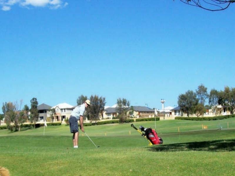 12 longview, The Vines WA 6069