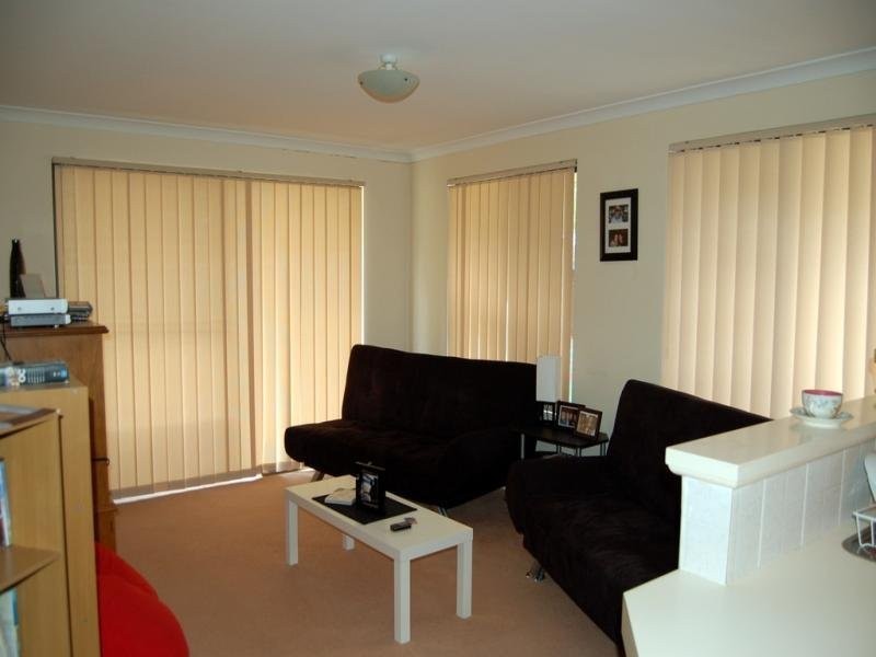 2/144 kinross Drive, Kinross WA 6028
