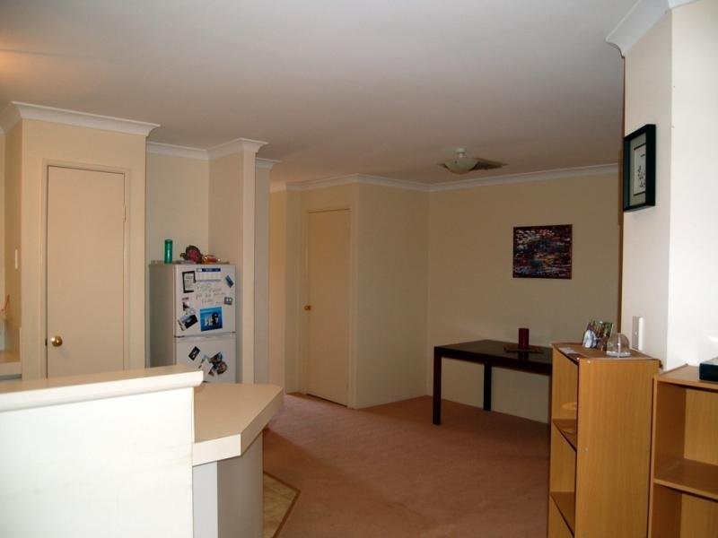 2/144 kinross Drive, Kinross WA 6028
