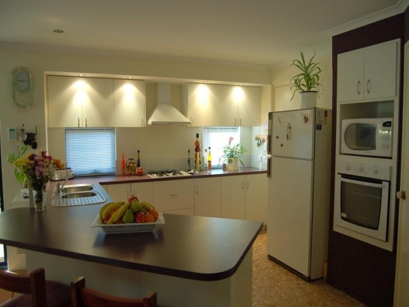 89 kemp Street, Pearsall WA 6065