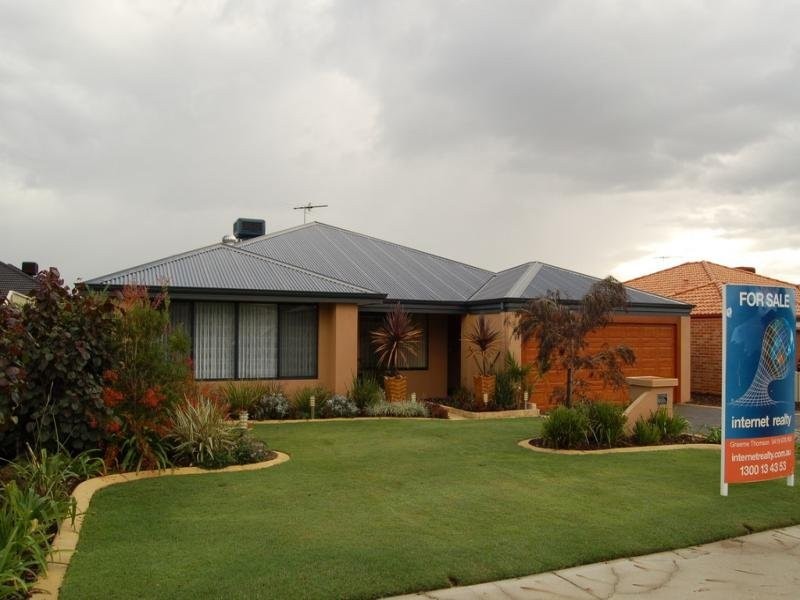 89 kemp Street, Pearsall WA 6065