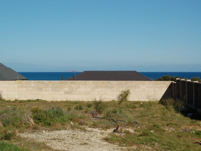 3 CROFTON, Mindarie WA 6030