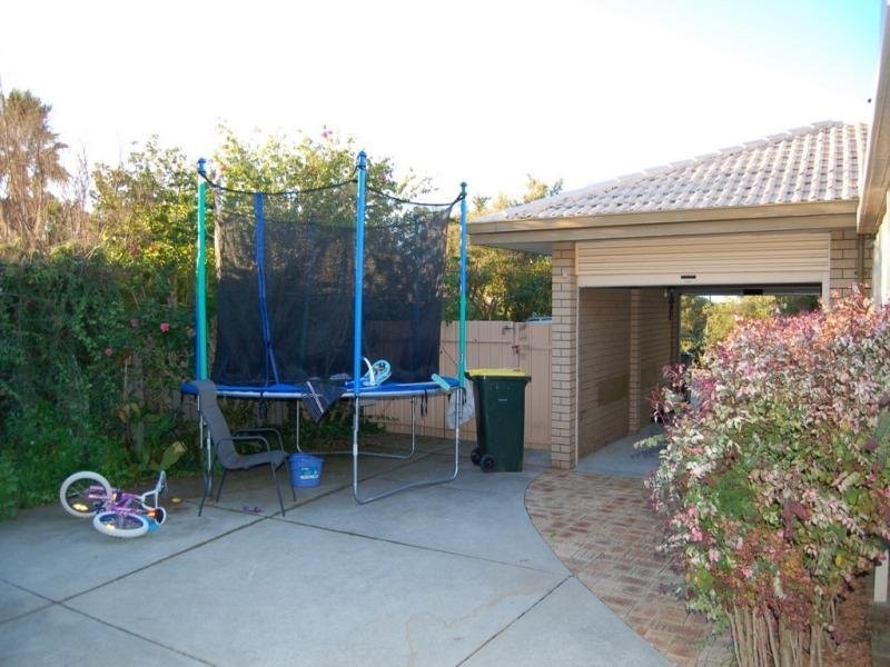 9 fraser, Padbury WA 6025