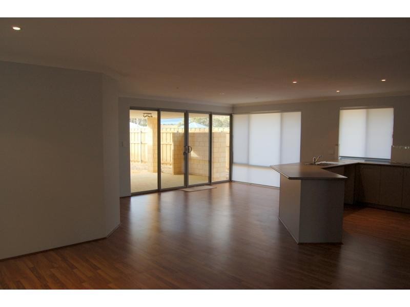 7 Windy Lane, Yanchep WA 6035