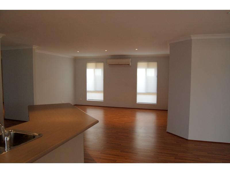 7 Windy Lane, Yanchep WA 6035