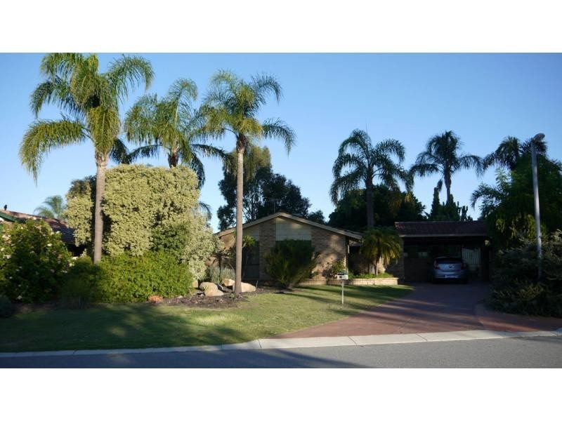 12 Greenwich Court, Kingsley WA 6026