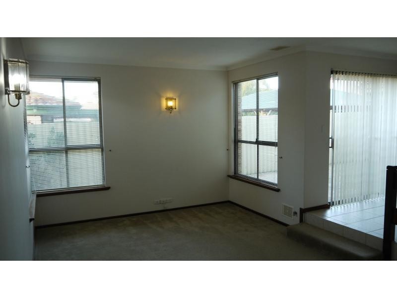 12 Greenwich Court, Kingsley WA 6026