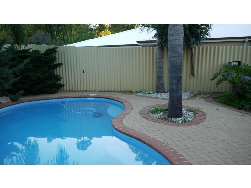 12 Greenwich Court, Kingsley WA 6026