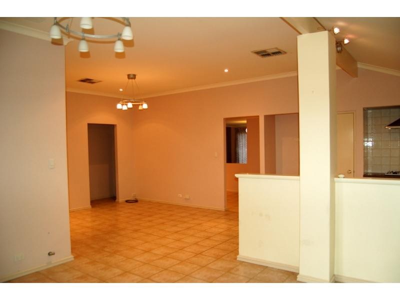 28 Royal Scot Loop, Currambine WA 6028