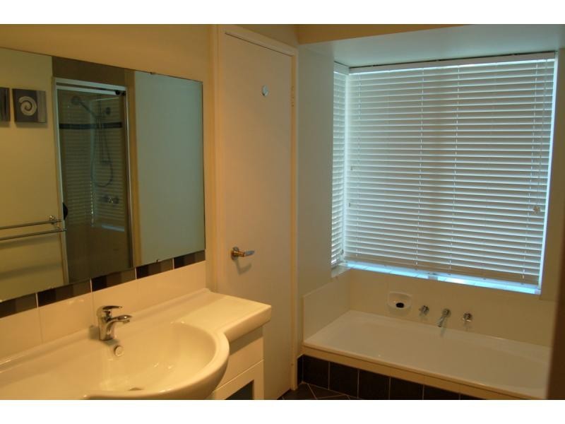 2 TREETOP Drive, Edgewater WA 6027