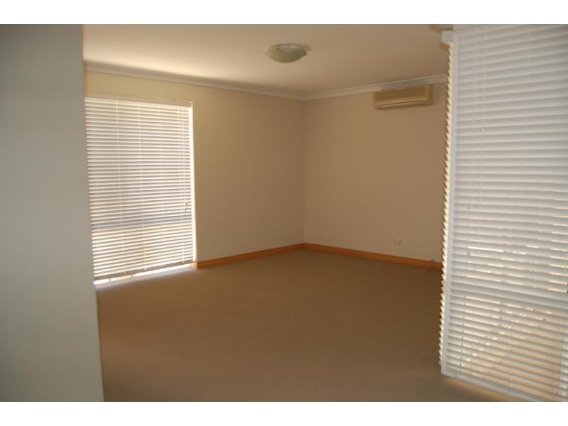 2 TREETOP Drive, Edgewater WA 6027