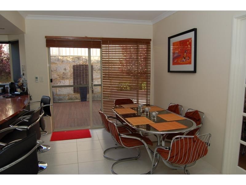 11 Bryanston, Madeley WA 6065