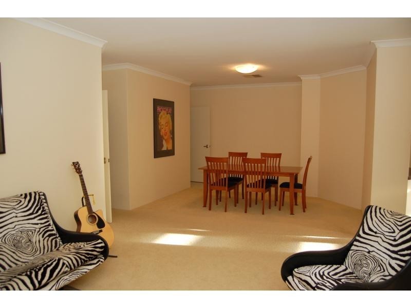 11 Bryanston, Madeley WA 6065