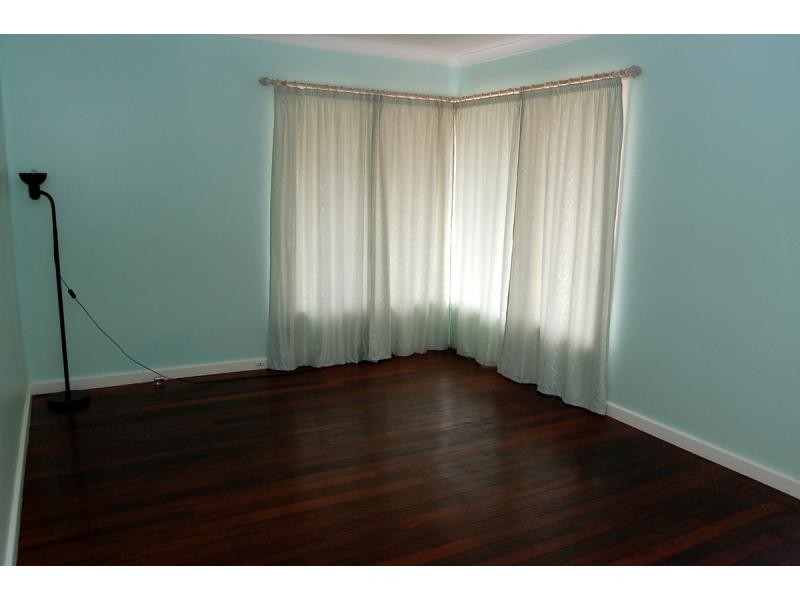 22 Meakers Way, Girrawheen WA 6064