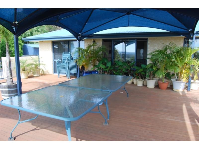 24 Rise Court, Mount Richon WA 6112