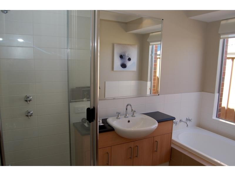 26 Brigantine Drive, Jindalee WA 6036