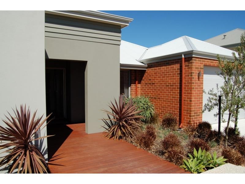 26 Brigantine Drive, Jindalee WA 6036
