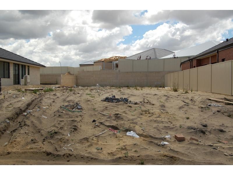 6 LAILA , MADELEY RISE, Madeley WA 6065