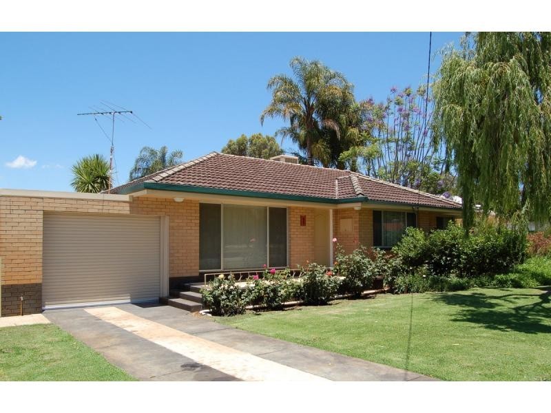 1 Ireland Way, Bassendean WA 6054