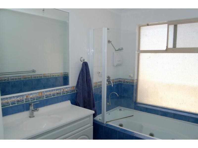 33 Almadine, Carine WA 6020