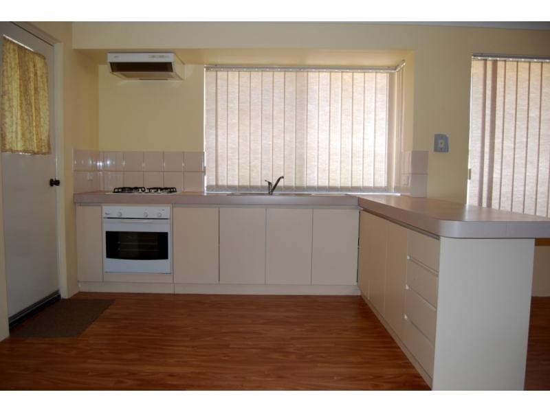 18 Adana Elbow, Kenwick WA 6107