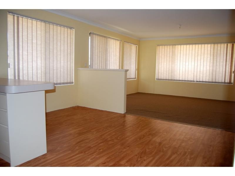 18 Adana Elbow, Kenwick WA 6107