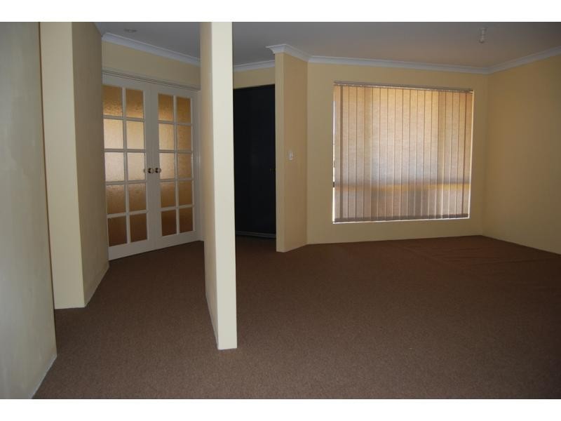 18 Adana Elbow, Kenwick WA 6107