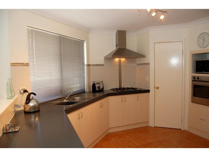 67 Merrang Circuit, Carramar WA 6031