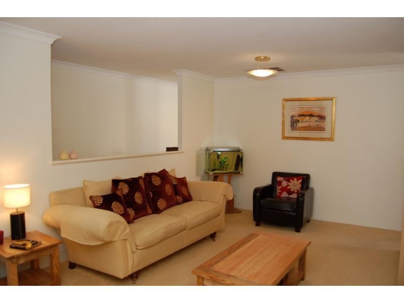 67 Merrang Circuit, Carramar WA 6031