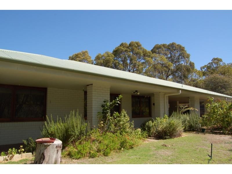 265 Barham Road, Glen Forrest WA 6071