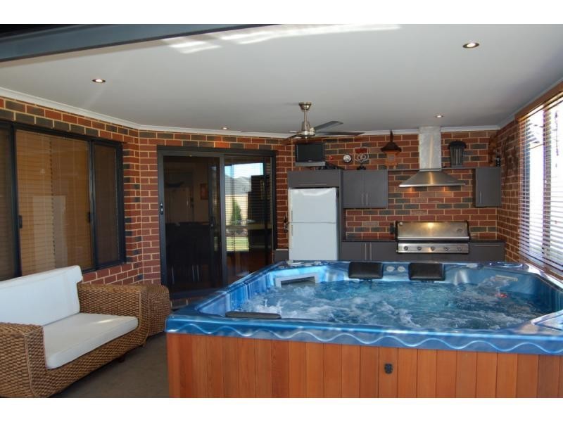 59 Sacremento Parade, Hocking WA 6065