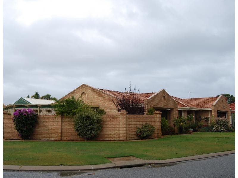 1 Bass Court, Waikiki WA 6169