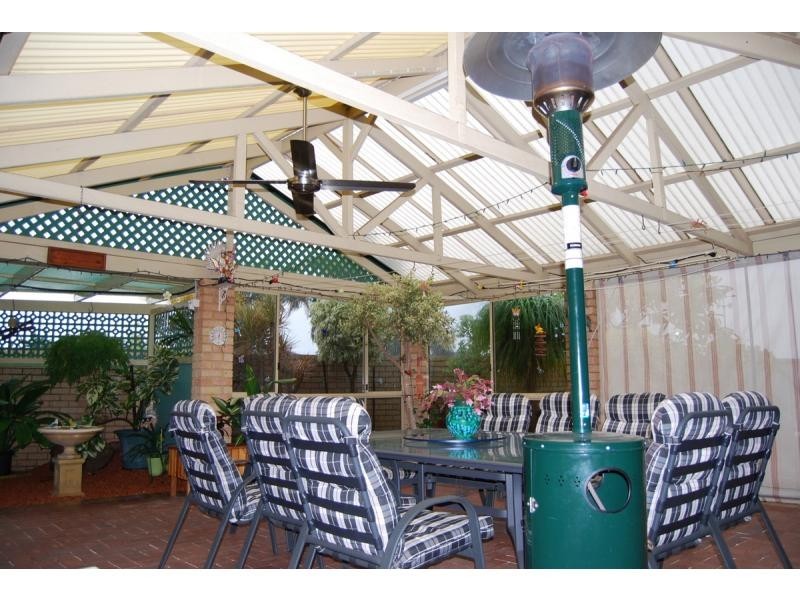 1 Bass Court, Waikiki WA 6169