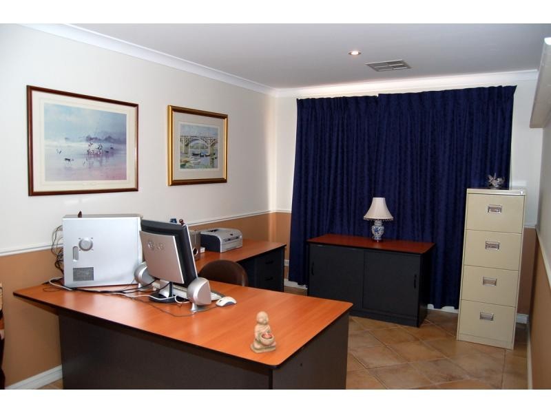 21 Ballard , Summerville Waters, Wanneroo WA 6065