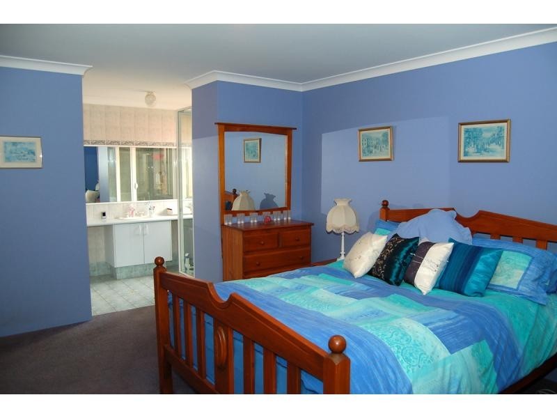 21 Ballard , Summerville Waters, Wanneroo WA 6065