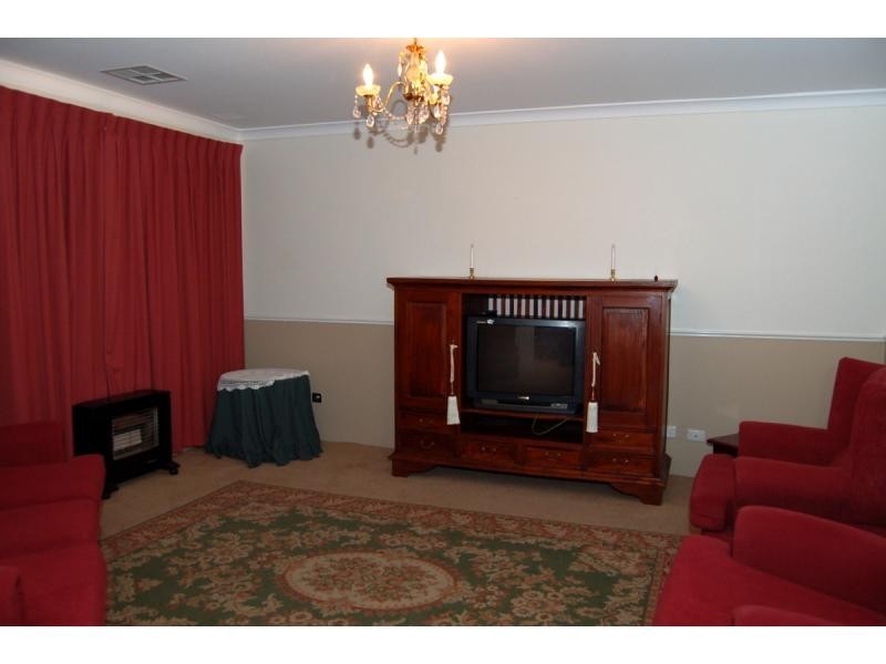 21 Ballard , Summerville Waters, Wanneroo WA 6065