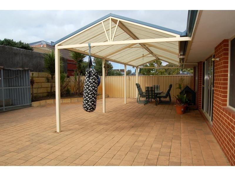 21 Ballard , Summerville Waters, Wanneroo WA 6065