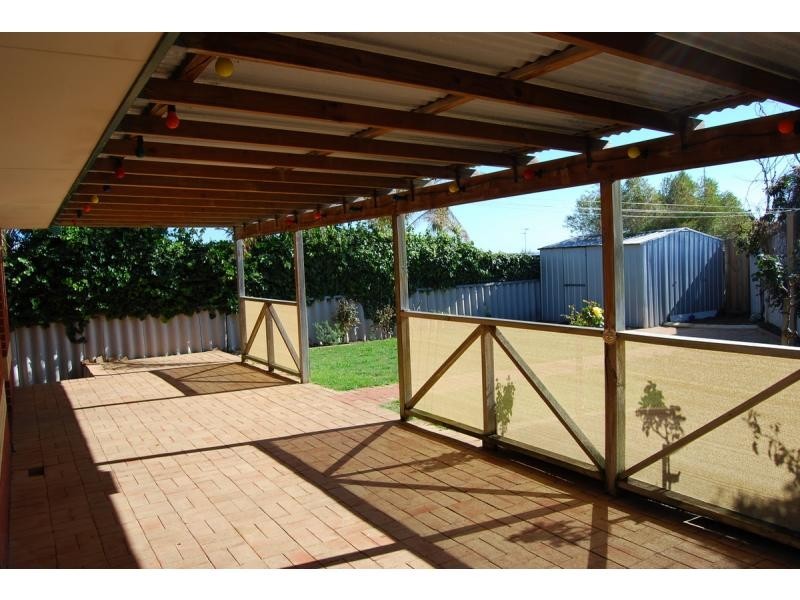 5 A Nettle Place, Halls Head WA 6210