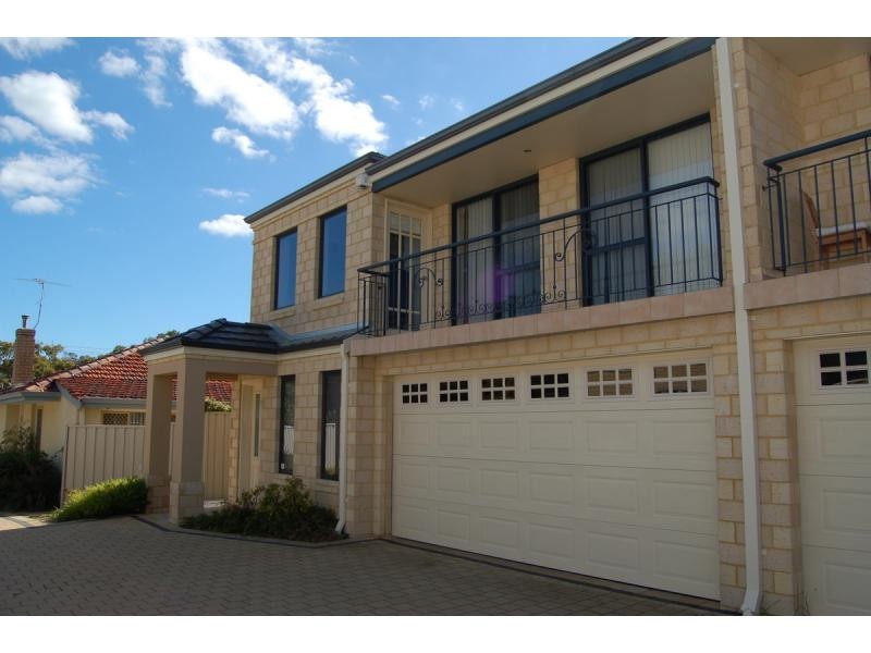 A/108 HUNTRISS Road, Karrinyup WA 6018