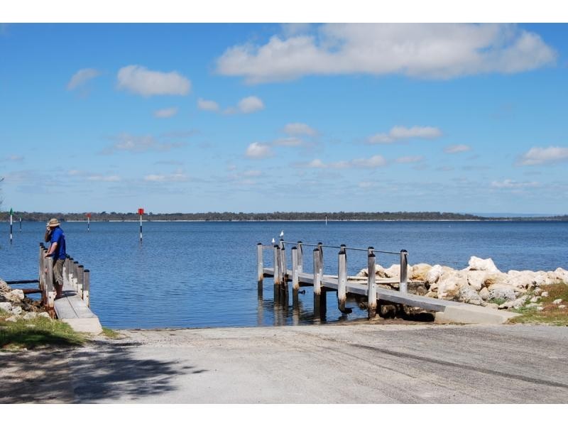 44 Park Ridge Drive, Bouvard WA 6210