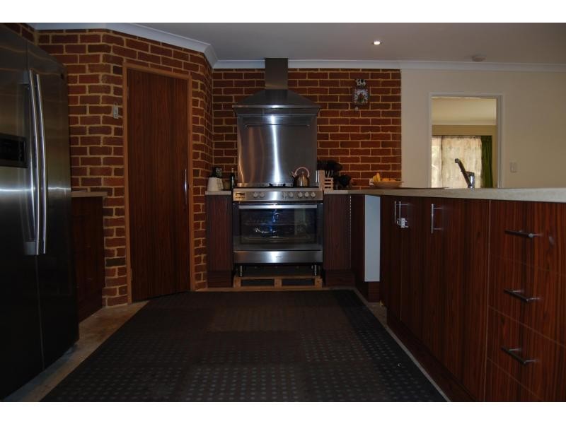 343 Murray Grey Circle, Lower Chittering WA 6084