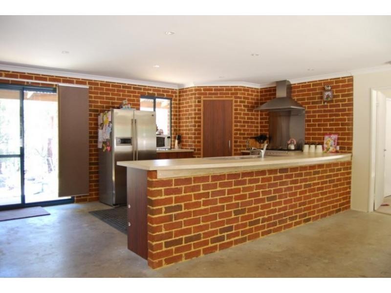 343 Murray Grey Circle, Lower Chittering WA 6084