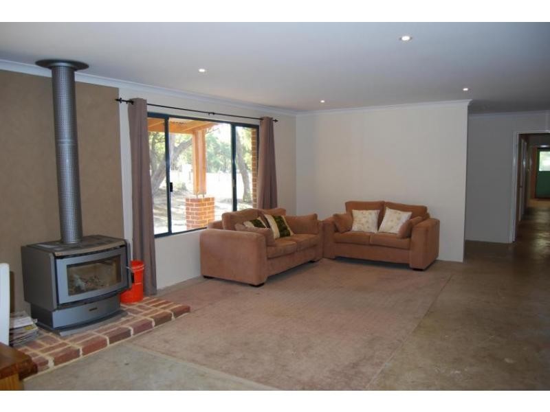 343 Murray Grey Circle, Lower Chittering WA 6084