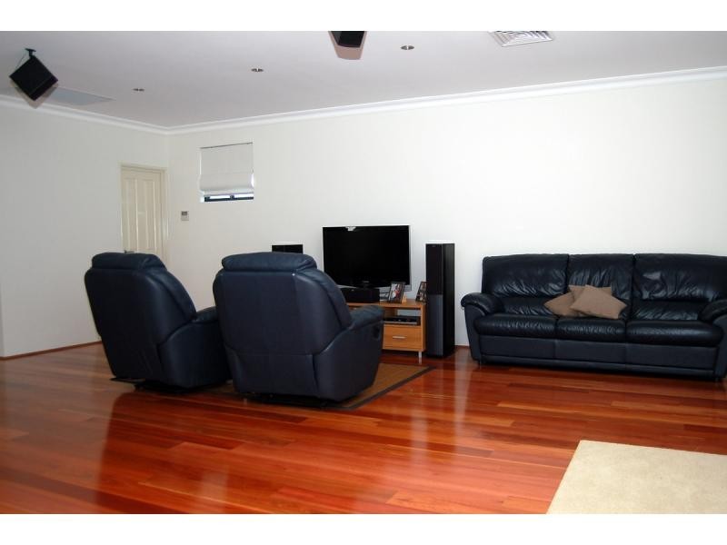 17 ARDEA Way, Tapping WA 6065