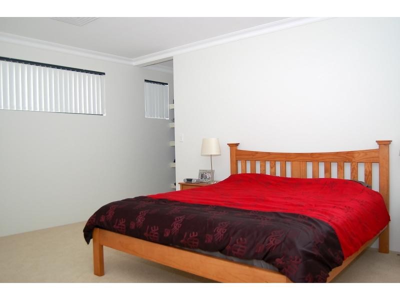 17 ARDEA Way, Tapping WA 6065