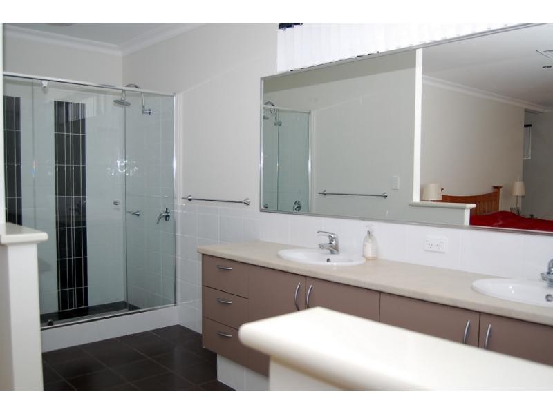 17 ARDEA Way, Tapping WA 6065