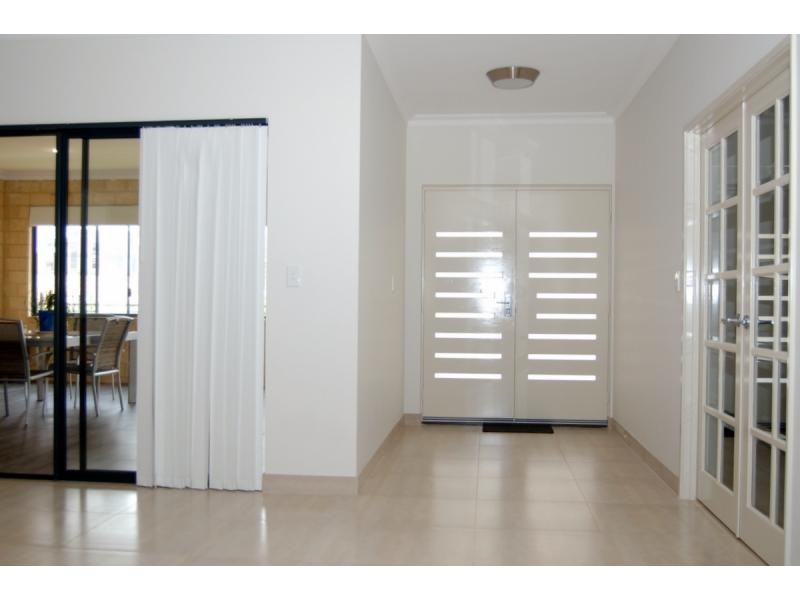 17 ARDEA Way, Tapping WA 6065